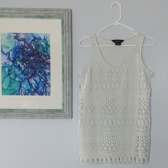 Michel Studio White Lace Layered Tank - Picture 8 of 9